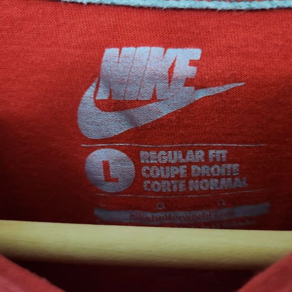 NIKE Men's Red Crew Neck 'Just Do It' Graphic Print T Shirt Size L - Picture 4 of 7